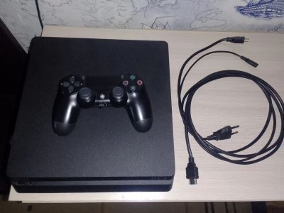 Лот: 19922299. Фото: 1. Sony PS4 Slim. Игровые приставки, консоли