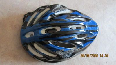 Лот: 7928488. Фото: 1. шлем для велосипеда,роликов. Шлемы