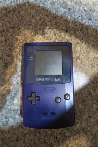 Лот: 8791513. Фото: 1. Game Boy Color — портативная игровая... Игровые приставки, консоли