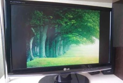 Лот: 11309961. Фото: 1. Большой ЖК-монитор 22" LG w2253s... ЖК-мониторы