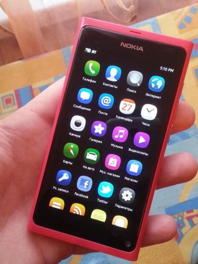 Лот: 4996658. Фото: 1. Nokia N9 Magenta 16 Гб +usb+зарядка... Смартфоны