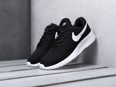 Лот: 17093970. Фото: 1. Кроссовки Nike Tanjun (10721... Кеды, кроссовки, слипоны