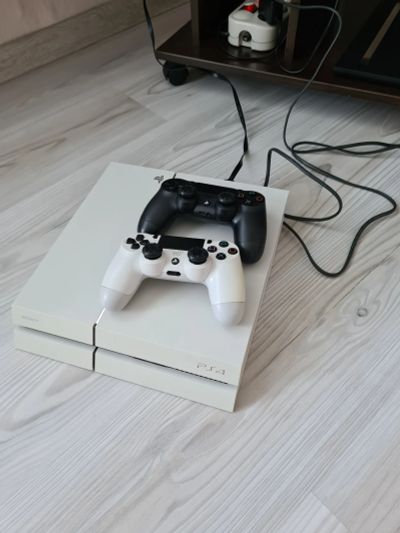 Лот: 20630779. Фото: 1. Sony playstation 4. Игровые приставки, консоли