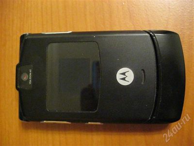 Лот: 695083. Фото: 1. Motorola V3 черный. Кнопочные мобильные телефоны