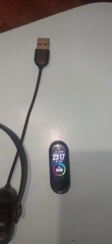 Лот: 19369175. Фото: 1. Mi band 4. Смарт-часы, фитнес-браслеты, аксессуары