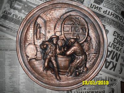 Лот: 2419380. Фото: 1. Тарелка настенная,панно,гипс d... Аксессуары