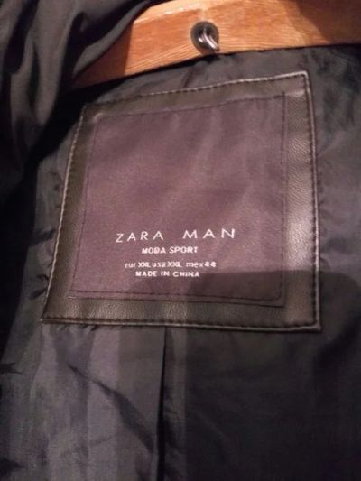 Лот: 6648128. Фото: 1. Куртка черная кожзам Zara. Верхняя одежда
