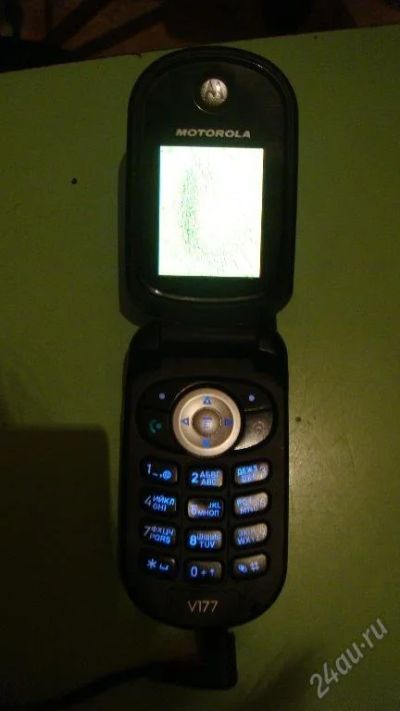 Лот: 73105. Фото: 1. MOTOROLA V177.( Разбит дисплей... Другое (смартфоны, связь, навигация)