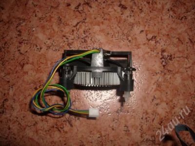 Лот: 201356. Фото: 1. Боксовый кулер Intel. Системы охлаждения