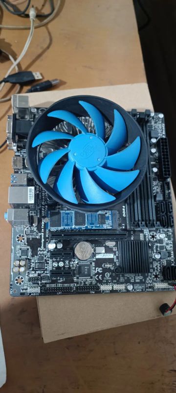 Лот: 20018129. Фото: 1. intel core i5 6500 +gigabute b150m... Процессоры