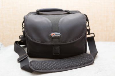 Лот: 5487326. Фото: 1. Фотосумка Lowepro Rezo 180 AW... Чехлы, сумки, ремешки
