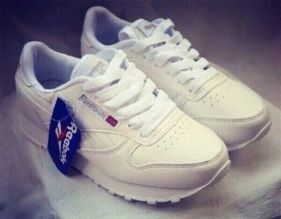 Лот: 5928226. Фото: 1. Кроссовки Reebok женские 40-41. Кеды, кроссовки, слипоны