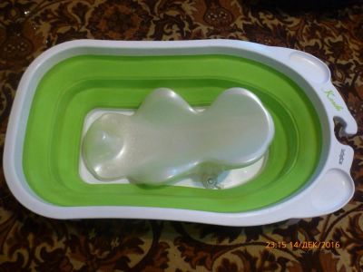 Лот: 8723835. Фото: 1. Ванночка для купания BabyTone. Ванночки, сиденья, горшки