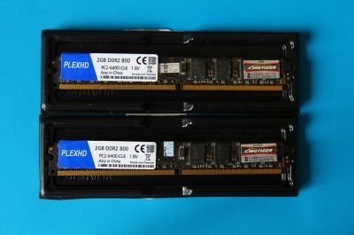 Лот: 21764650. Фото: 1. Две планки ОЗУ DDR2 2Gb 800 PC2-6400-CL6. Оперативная память