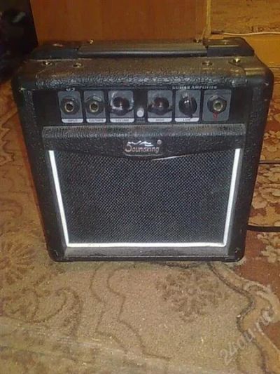 Лот: 907498. Фото: 1. гитарный комбо SOUNDKING G5. Гитарные эффекты и комбоусилители