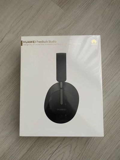 Лот: 16972613. Фото: 1. Беспроводные Наушники Huawei FreeBuds... Наушники, гарнитуры