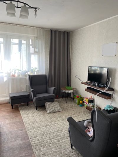 Лот: 20554418. Фото: 1. Продам 4-комнатную квартиру. 81... Квартиры, студии