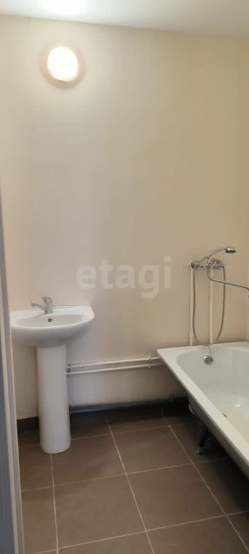 Лот: 25507324. Фото: 1. 2-комн. квартира , Красноярск... Квартиры, студии