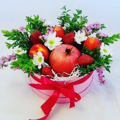 Лот: 11031412. Фото: 1. Коробочка с фруктами и ягодами. Подарки на 14 февраля