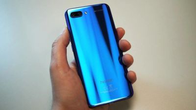 Лот: 13263430. Фото: 1. Honor 10 желательно обмен. Смартфоны