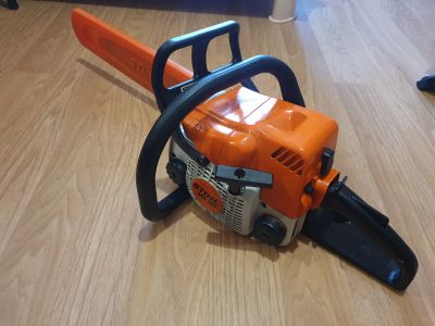 Лот: 16669889. Фото: 1. Бензопила STIHL MS 180 оригинал... Бензо-, мотоинструмент