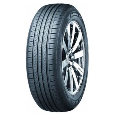 Лот: 20137996. Фото: 1. Шина 195/60 15 88H Roadstone N... Шины
