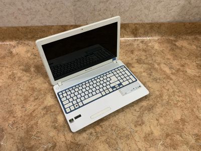 Лот: 25794215. Фото: 1. Белый Ноутбук на Core i7,GeForce... Ноутбуки