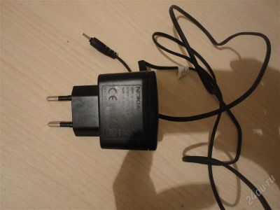 Лот: 1168541. Фото: 1. зарядное для nokia (тонкий штекер... Зарядные устройства, блоки питания, адаптеры сетевые для смартфонов