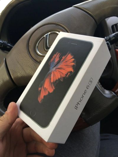 Лот: 8511216. Фото: 1. iPhone 6s 64gb срочно. Смартфоны