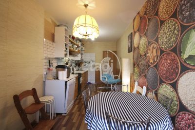 Лот: 24893048. Фото: 1. Продам 4-комн. кв. 100.8 кв.м... Квартиры, студии