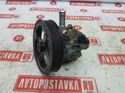 Лот: 20900105. Фото: 1. Насос гидроусилителя руля Mitsubishi... Двигатель и элементы двигателя