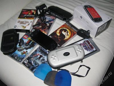 Лот: 1199160. Фото: 1. Sony PSP 3008+ 7 umd-игр + 2 карты... Игровые приставки, консоли