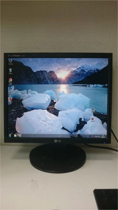 Лот: 11658810. Фото: 1. ЖК Монитор LG Flatron L1752s... ЖК-мониторы