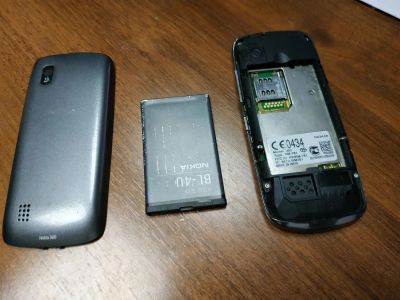 Лот: 12230532. Фото: 1. Nokia Asha 300 не включается на... Кнопочные мобильные телефоны