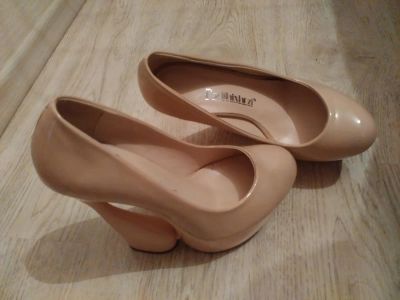 Лот: 7009293. Фото: 1. Туфли 39р. Туфли
