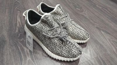 Лот: 12518412. Фото: 1. Продам кроссовки Adidas Yeezy... Кеды, кроссовки, слипоны