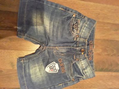 Лот: 15823580. Фото: 1. Шорты Guess. На 2 годика. Отлично... Брюки, шорты, джинсы