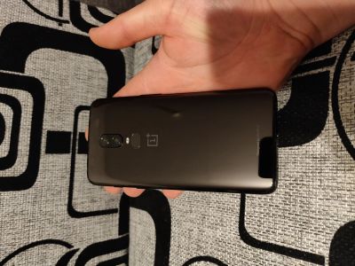 Лот: 12664185. Фото: 1. OnePlus 6 6/64 gb. Смартфоны