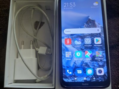Лот: 23332390. Фото: 1. Redmi 8. Смартфоны
