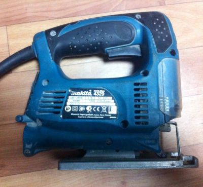 Лот: 6636546. Фото: 1. Продам лобзик Makita 4329, в хорошем... Электроинструмент