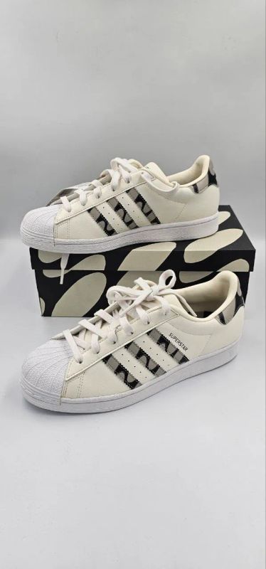 Лот: 20735155. Фото: 1. Adidas Superstar W HP9779 Оригинальные... Кеды, кроссовки, слипоны