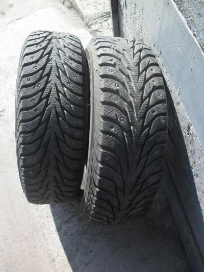 Лот: 4524023. Фото: 1. 2 зимние шины Yokohama IceGuard... Шины