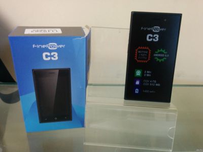 Лот: 12517326. Фото: 1. Смартфон FinePower C3 4 ГБ золотистый. Смартфоны