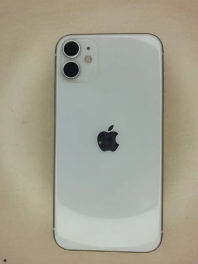 Лот: 19297258. Фото: 1. IPhone 11 128gb белый. Смартфоны