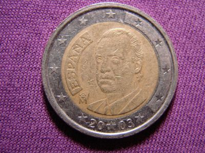 Лот: 12435679. Фото: 1. 2 евро 2003, Испания, король Хуан... Европа