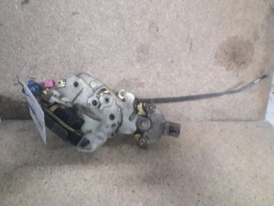 Лот: 21411490. Фото: 1. замок двери Nissan Cube Z10. Двигатель и элементы двигателя