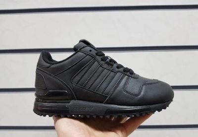 Лот: 10748798. Фото: 1. Кроссовки Adidas ZX 700 (арт 321002... Кеды, кроссовки, слипоны