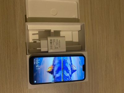 Лот: 17740804. Фото: 1. Honor 10 64Gb. Смартфоны
