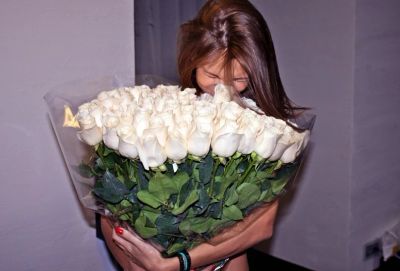 Лот: 3066949. Фото: 1. 25 голландских белых роз!. Свежие цветы