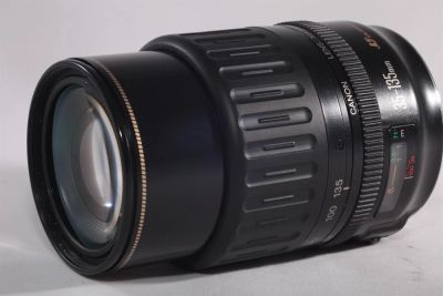 Лот: 1894981. Фото: 1. Полноформатный Canon EF 35-135... Объективы